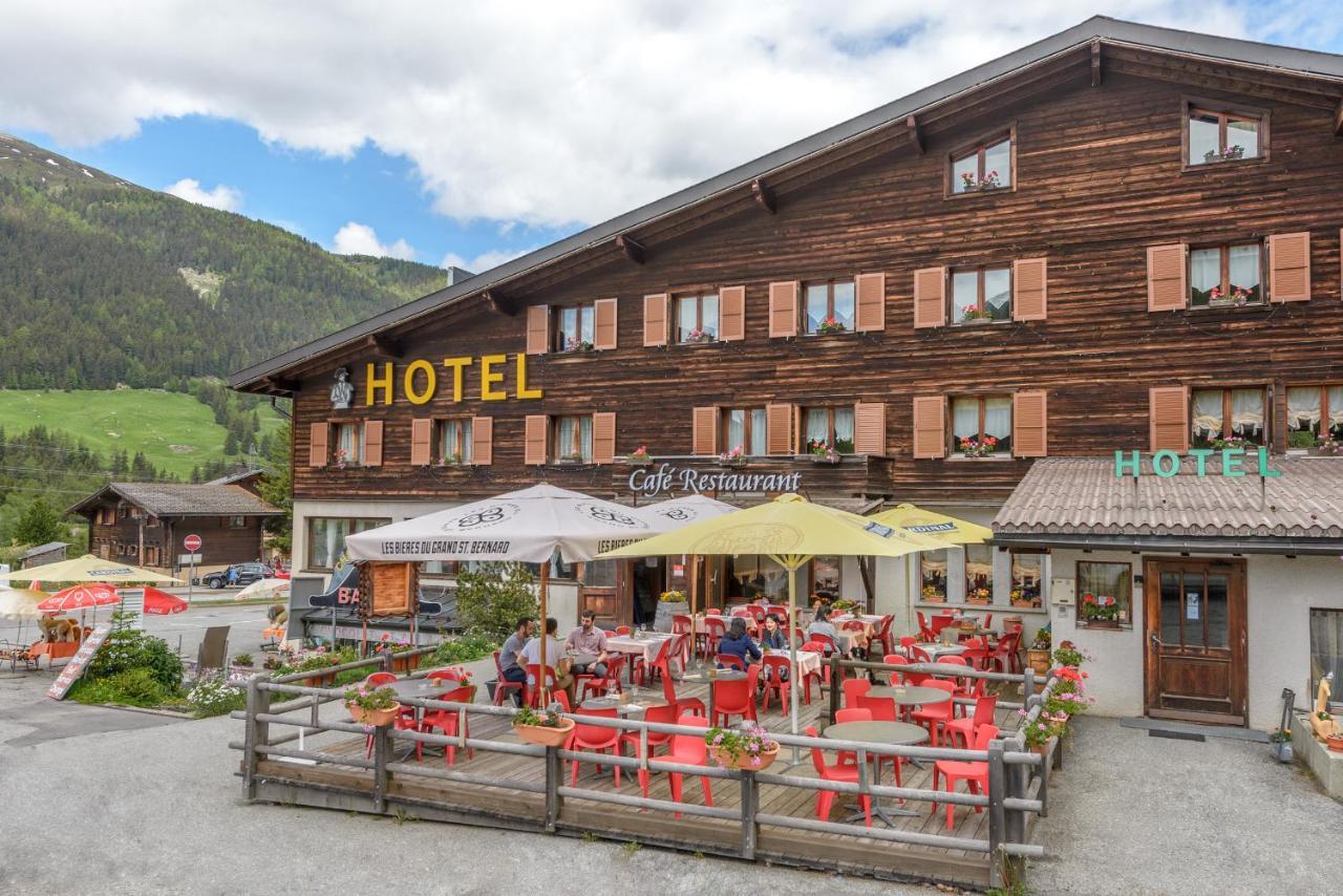 Motel Bivouac De Napoleon Bourg-Saint-Pierre Buitenkant foto