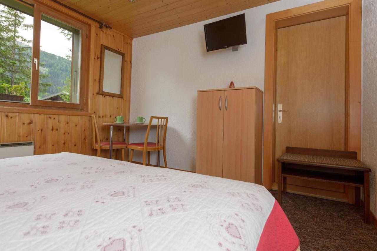 Motel Bivouac De Napoleon Bourg-Saint-Pierre Buitenkant foto